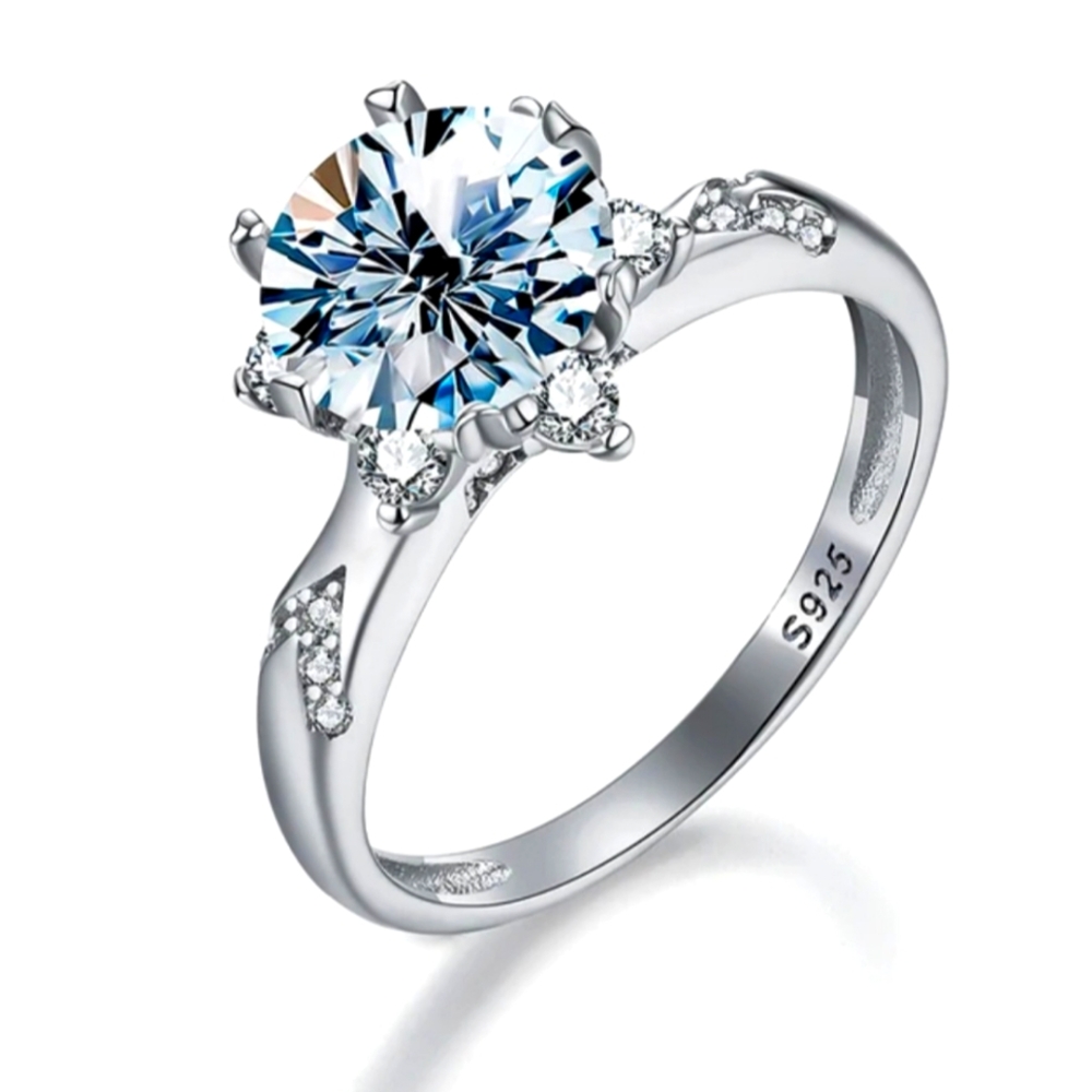 925 Sterling Silver Engagement ring. Moissanite stone 3Ct. 8 mm. New